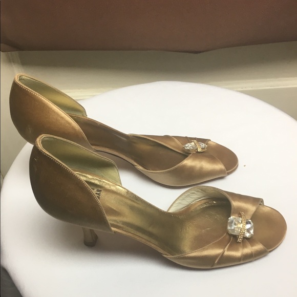 Stuart Weitzman Formal Jeweled Open Front Shoe - Picture 2 of 10